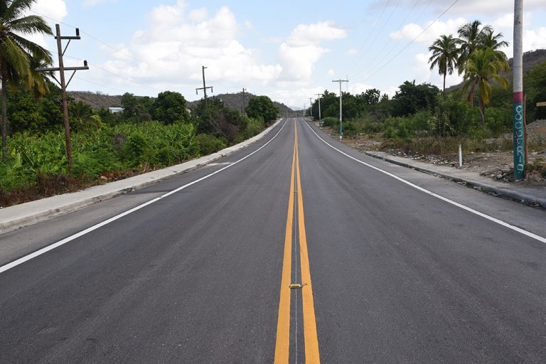 Abinader proyecta nuevas carreteras, acueductos y obras de saneamiento para los próximos dos años