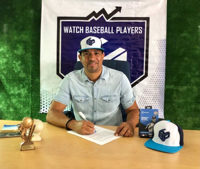 ROBINSON PAREDES