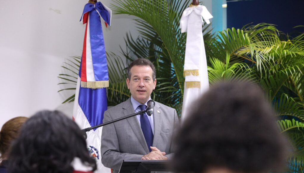 Ito Bisonó advierte a dominicanos sobre empleos en Rusia: “No es un relajo ni un juego”