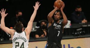 Durant cambiado a Phoenix, Lakers envían a Westbrook a Utah