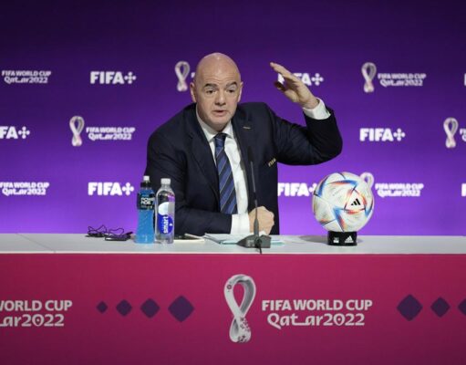 El presidente de la FIFA, Infantino, recibe el apoyo de seis federaciones árabes en medio de la revuelta por el plan para la Copa del Mundo