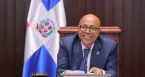 Alfredo Pacheco toca la campana tras vencer el cáncer de próstata