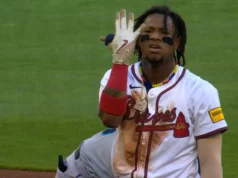 Los Bravos ejercen sus opciones sobre Ronald Acuña Jr. y Ozzie Albies