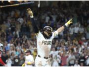 Tatis ya es 2do, detrás de Manny, en la lista histórica de jonrones de los Padres