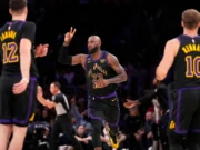 LeBron «no se dejará presionar» para tomar una decisión