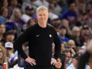 Steve Kerr llega a un acuerdo por dos años para seguir entrenando a los Warriors
