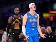 Oklahoma resiste y barre a los Lakers de LeBron; Cavaliers igualan serie ante Detroit