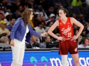 Caitlin Clark entra en los libros de récords de la WNBA con 45 puntos y 10 asistencias