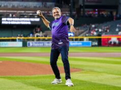 Diamondbacks reconocen trayectoria de Junior Noboa durante Día de la Herencia Hispana