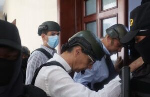 Santiago Hazim y otros imputados del caso SeNaSa son trasladados al tribunal