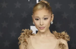 Ariana Grande arremete contra Trump por usar uno de sus temas para atacar a mujeres trans