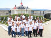 Comisionado de Béisbol realiza actividad con hijos de colaboradores