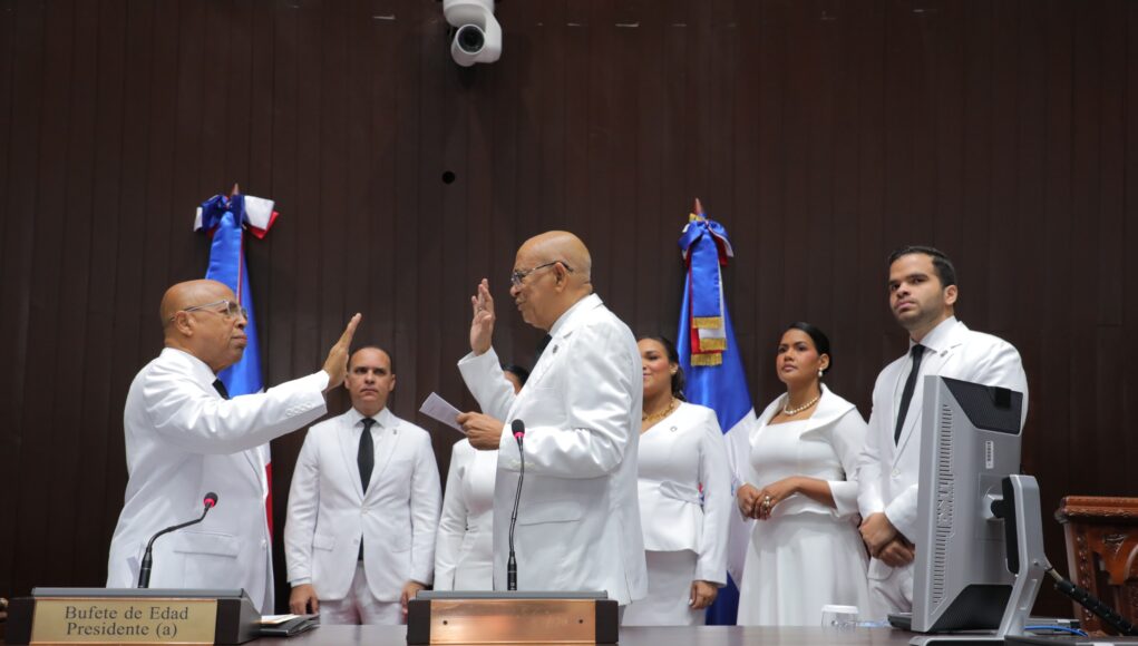 Alfredo Pacheco es ratificado como presidente de la Cámara de Diputados