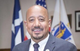 Corte de Boston otorga libertad al alcalde dominicano Brian DePeña