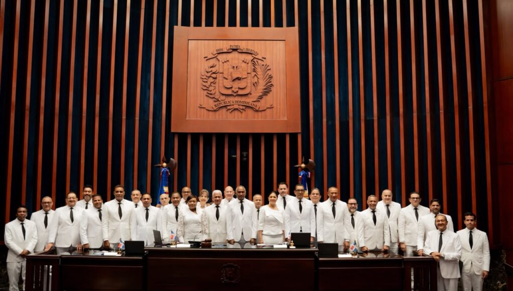 Senado de la República juramenta Bufete Directivo para el período legislativo 2026-2027