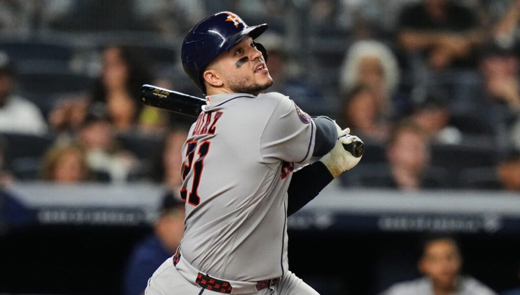 Astros reaccionan ante Yankees y ganan el primero de la era post-Brown