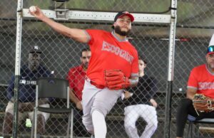 Leones reciben 35 jugadores en primer día de práctica