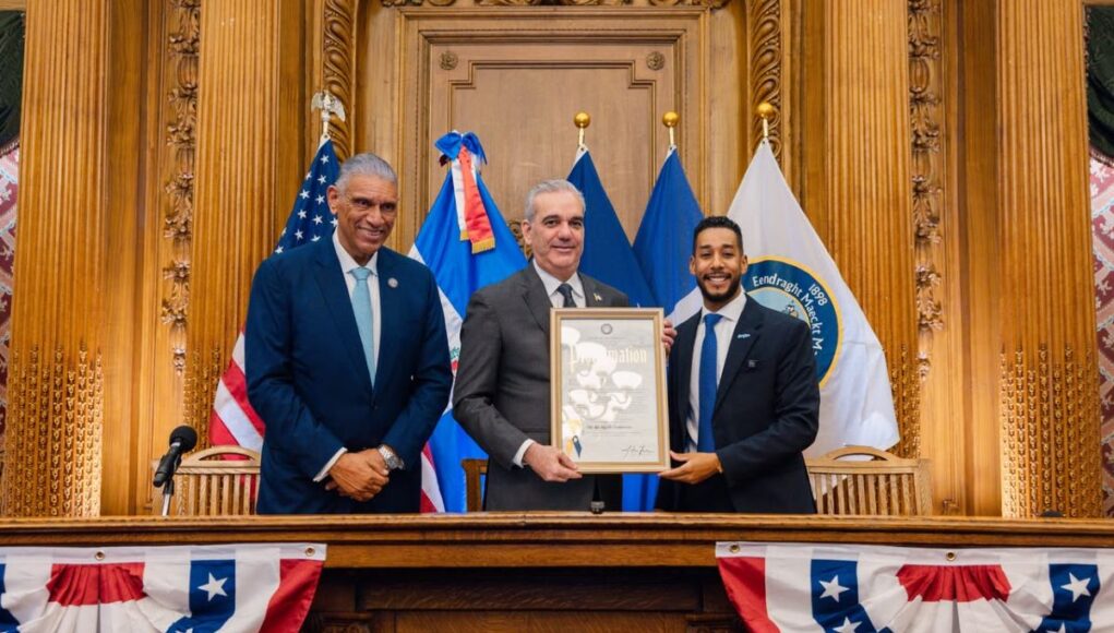 Abinader se reúne con diáspora dominicana en Brooklyn