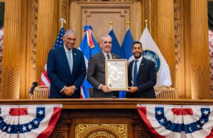 Abinader se reúne con diáspora dominicana en Brooklyn