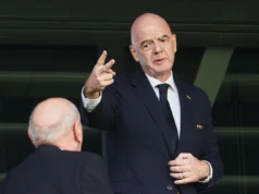 Opositores de Infantino en la FIFA exigen pagos de 10 millones de dólares a federaciones
