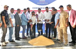 Ministro Kelvin Cruz inicia construcción del multiuso Sabana Iglesia, Santiago