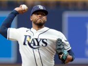Peralta lanza sólido; Palacios pega hit de oro para dejar tendidos a Medias Rojas