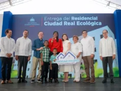 Entregan 836 apartamentos e inauguran escuela para 945 estudiantes en Santo Domingo Este