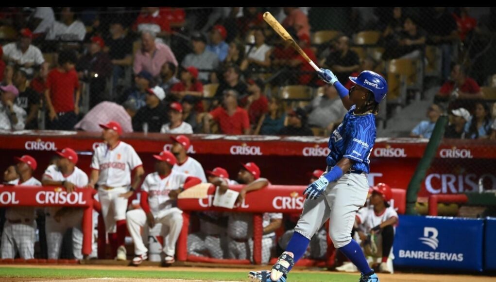 Madé hace historia y Licey aplasta al Escogido