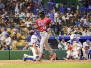 Jefferson Rojas conecta dos jonrones en triunfo de los Gigantes sobre el Licey