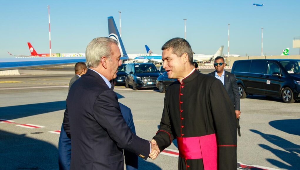 Presidente Abinader informa que invitará oficialmente al papa León XIV a visitar República Dominicana en 2027
