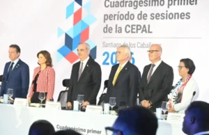 Abinader llama a convertir los cambios de la región en oportunidades para la gente