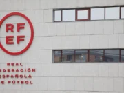 Federación española de fútbol aplaza 24 partidos de la Copa del Rey tras accidente de tren