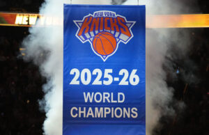 Los Knicks izan la bandera del campeonato de la NBA en el MSG