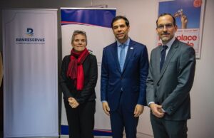 Banreservas otorga becas de residencia artística en París a dos creadores dominicanos